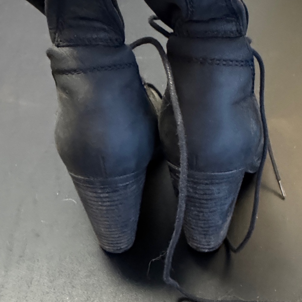Steve Madden Black Women's Ankle Boots - Picture 4 of 4